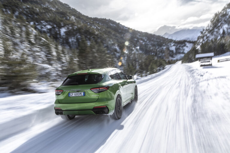 Maserati Levante Trofeo Urban Green